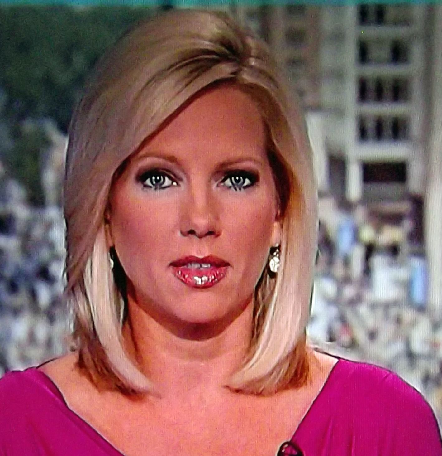 shannon bream hot - spanking ten amorette bus porono