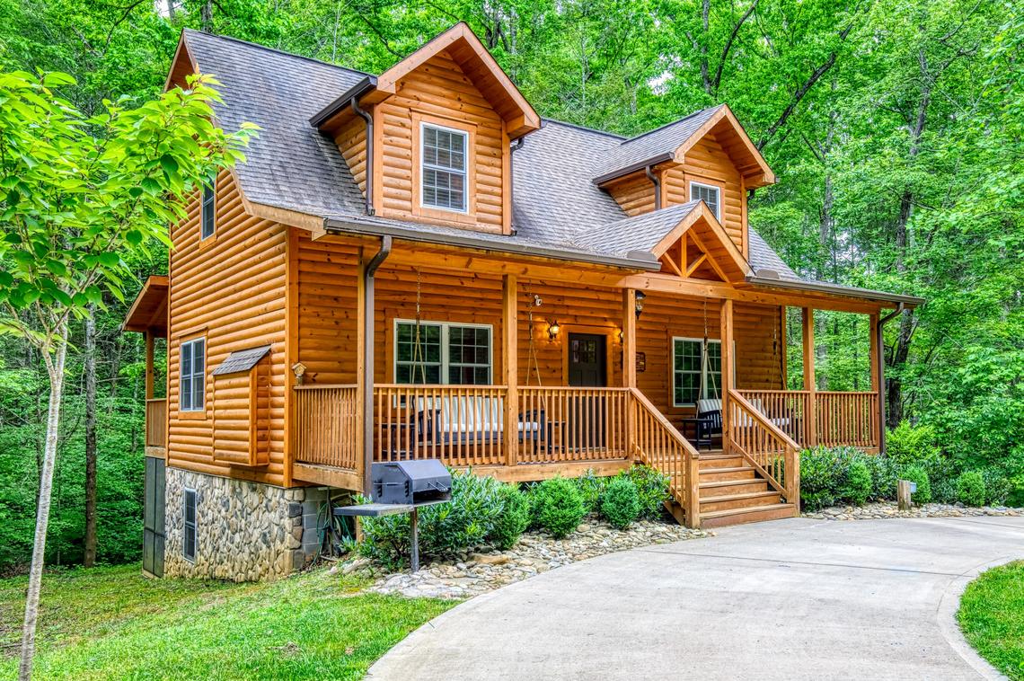 clarice stevens share beach cabin hidden camera photos