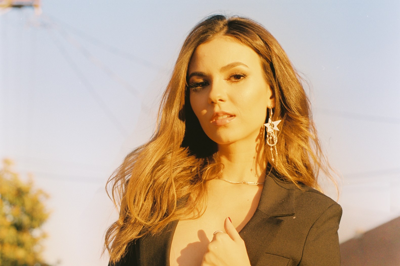 bob jump recommends sexy victoria justice pic