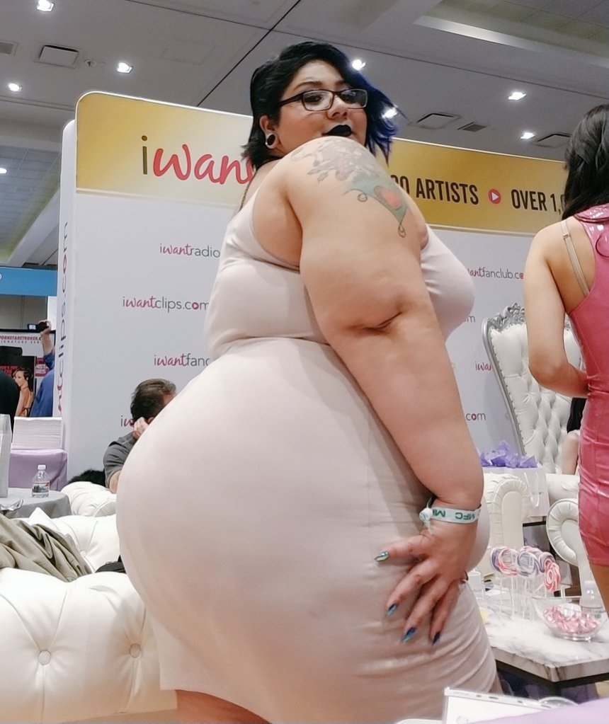 calvin hefty recommends Ssbbw Crystal Blue Porn