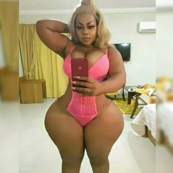white wives bred brian o neill recommends big booty ebony vs bbc pic