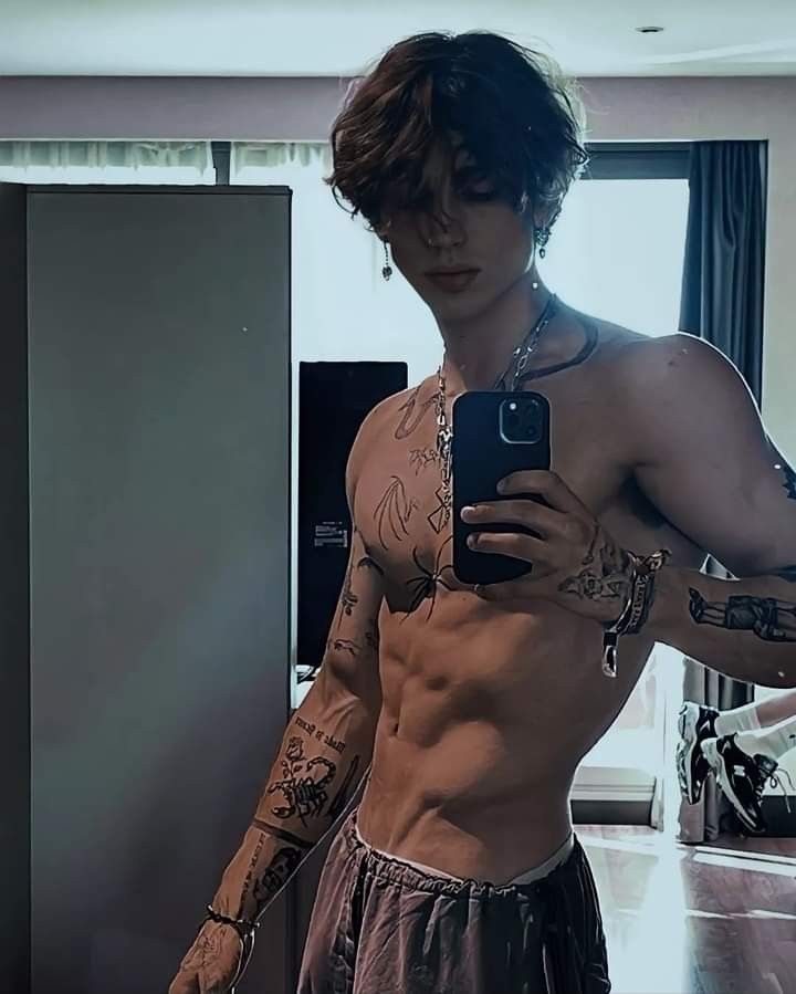 emo guy shirtless kerala girls emo guy shirtless