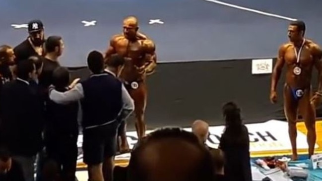 handjob on a plane Best of Bodybuilder penis