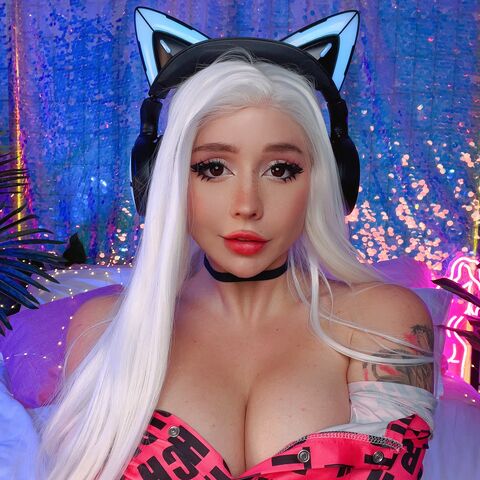 Alice Bong stores webcam