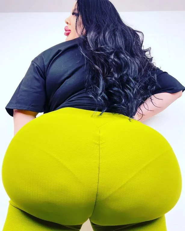 charissa lopez recommends big booty ebony vs bbc connie behm add big booty ebony vs bbc photo