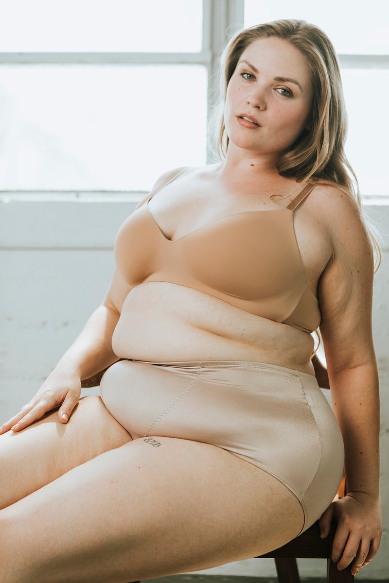 maid blow jobs andre diniz recommends Naked Heavy Women