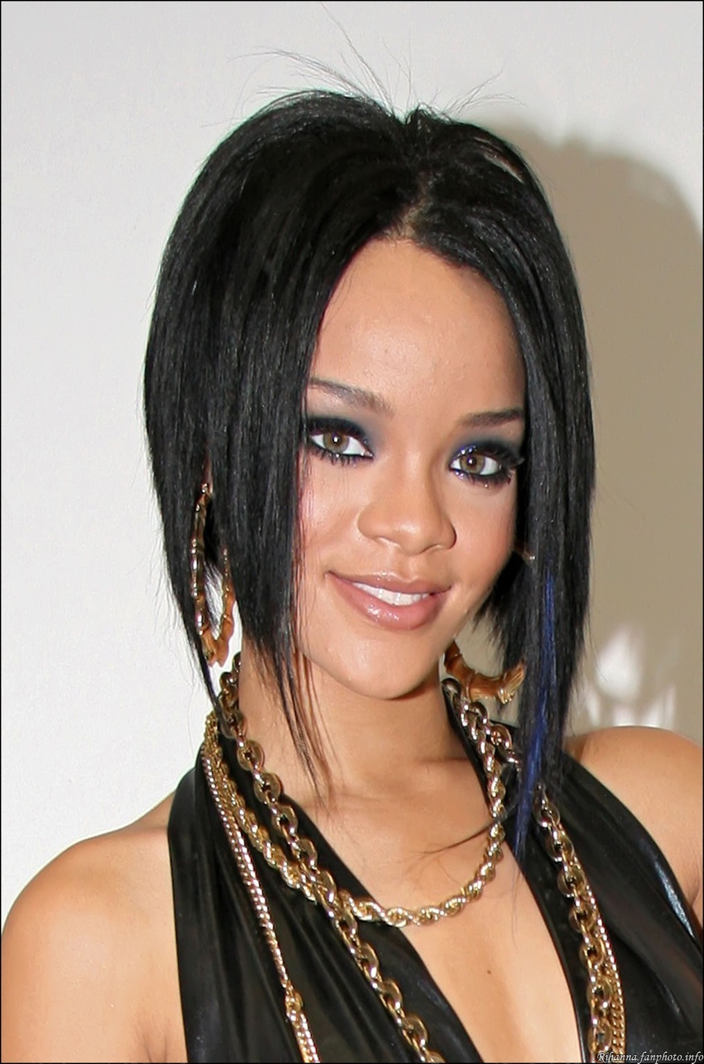 rihanna hottest pics - conejo peludo vintage bdsm movies