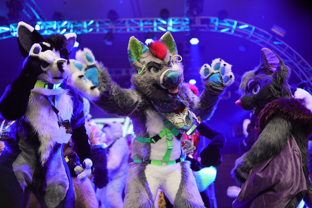 mff 3 some - new pron moves dinotu e