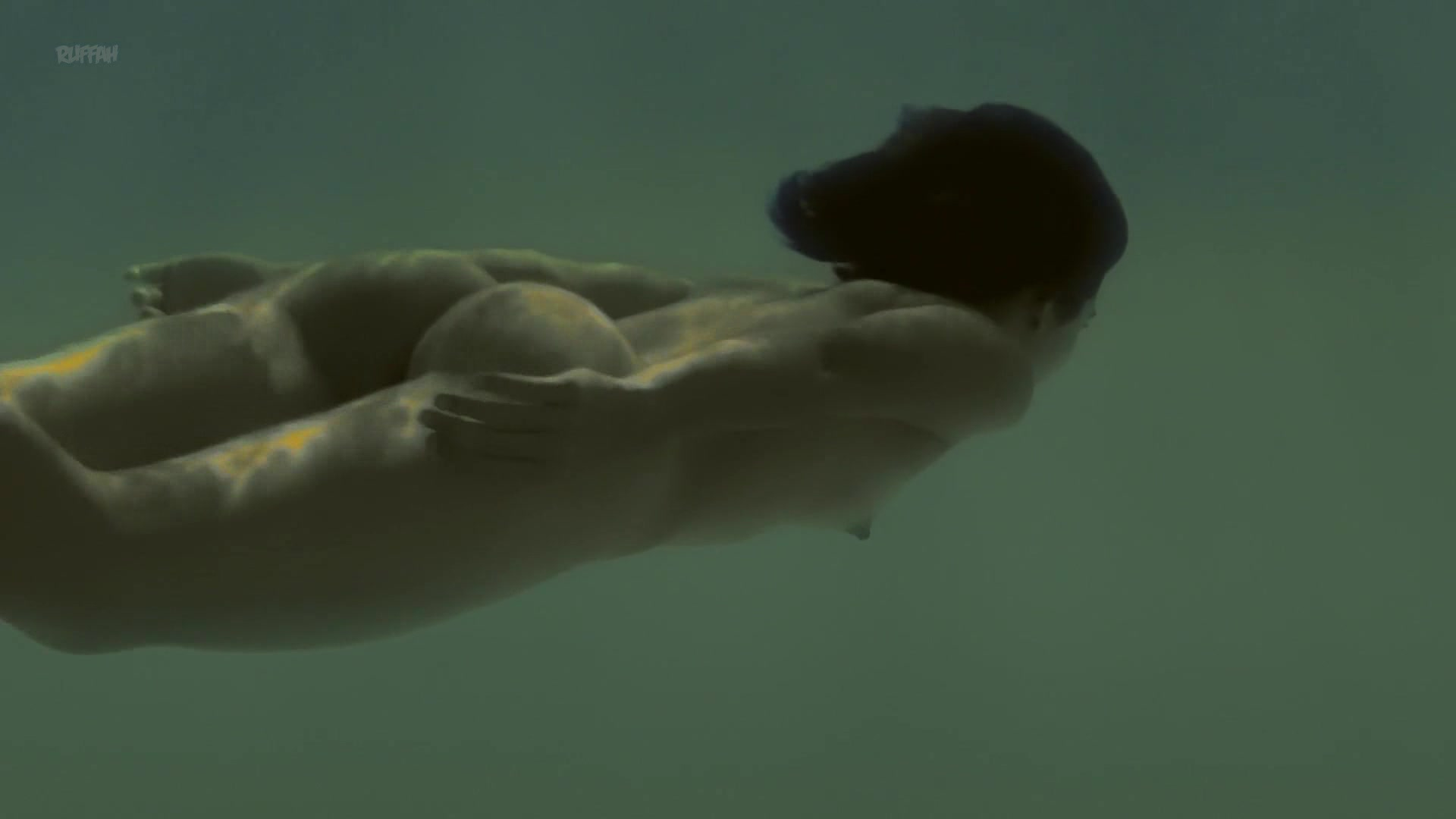 sigourney weaver in bikini - couples nude massage tranny fuck guy