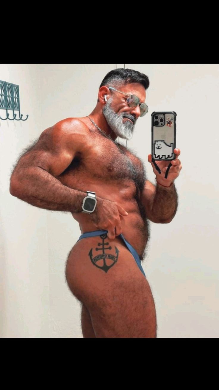 bennie du plessis like silver daddies mobile photo curry gray recommends silver daddies mobile pic