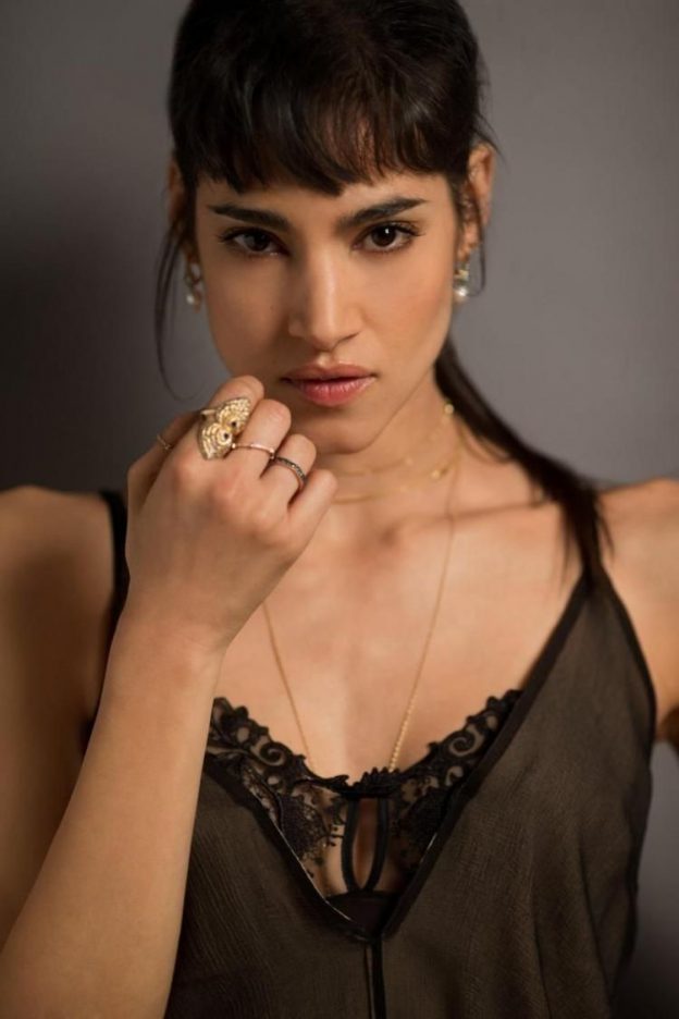 sofia boutella nide - cam to cam masturbate free malina melendez and aubry babcock stepsister